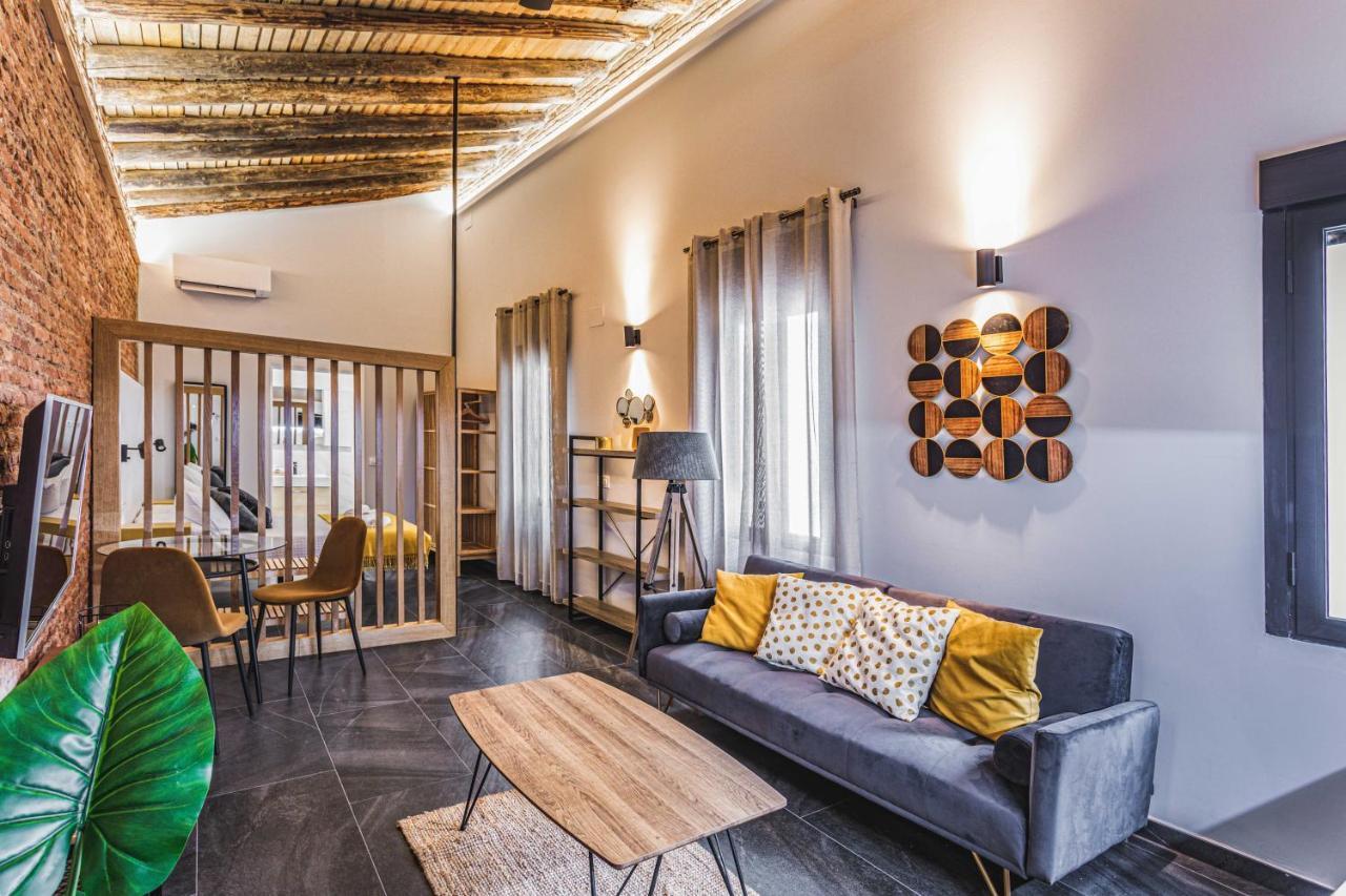 Apartamentos Caceres Central Suites Εξωτερικό φωτογραφία