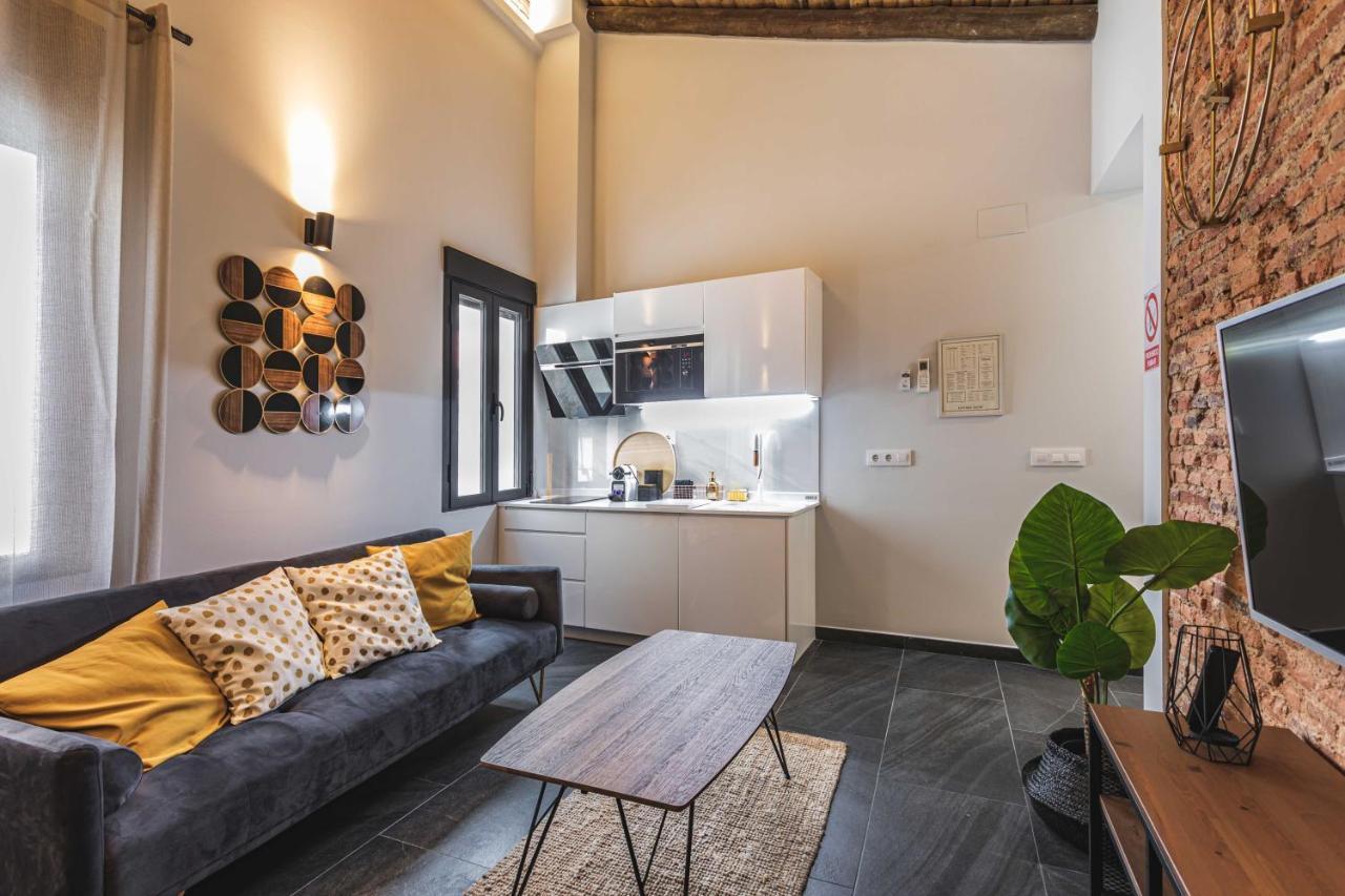 Apartamentos Caceres Central Suites Εξωτερικό φωτογραφία