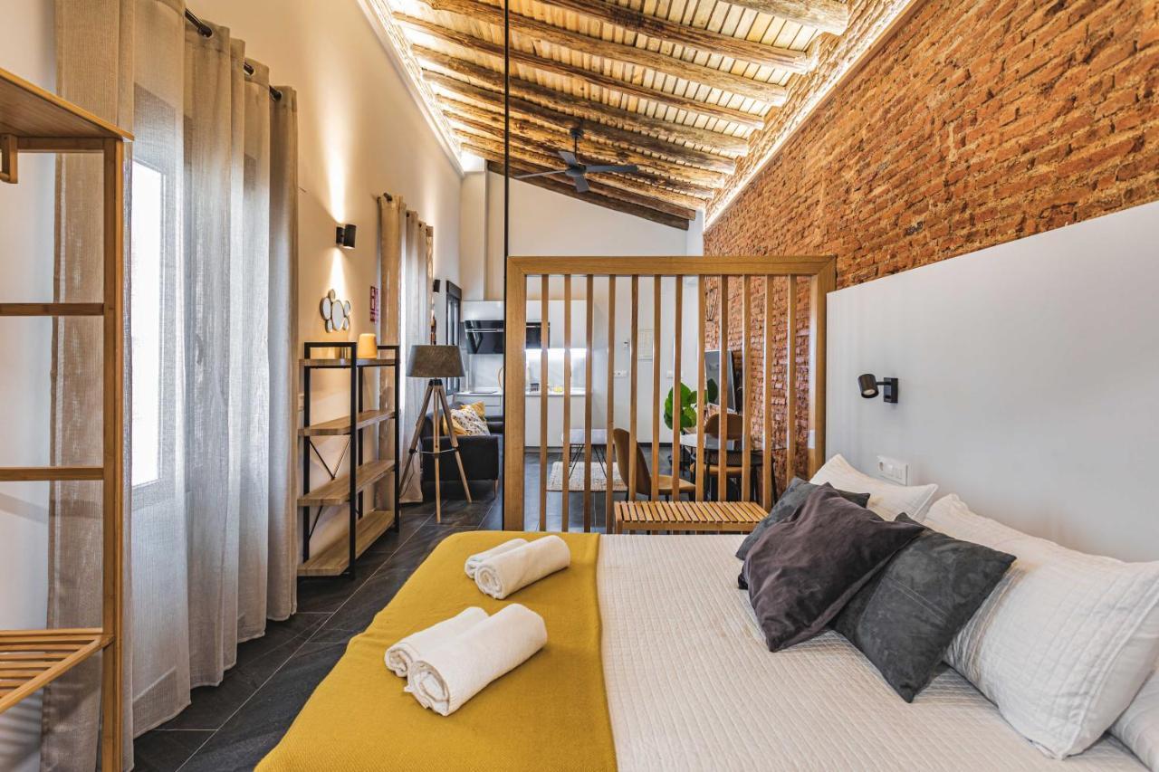 Apartamentos Caceres Central Suites Εξωτερικό φωτογραφία