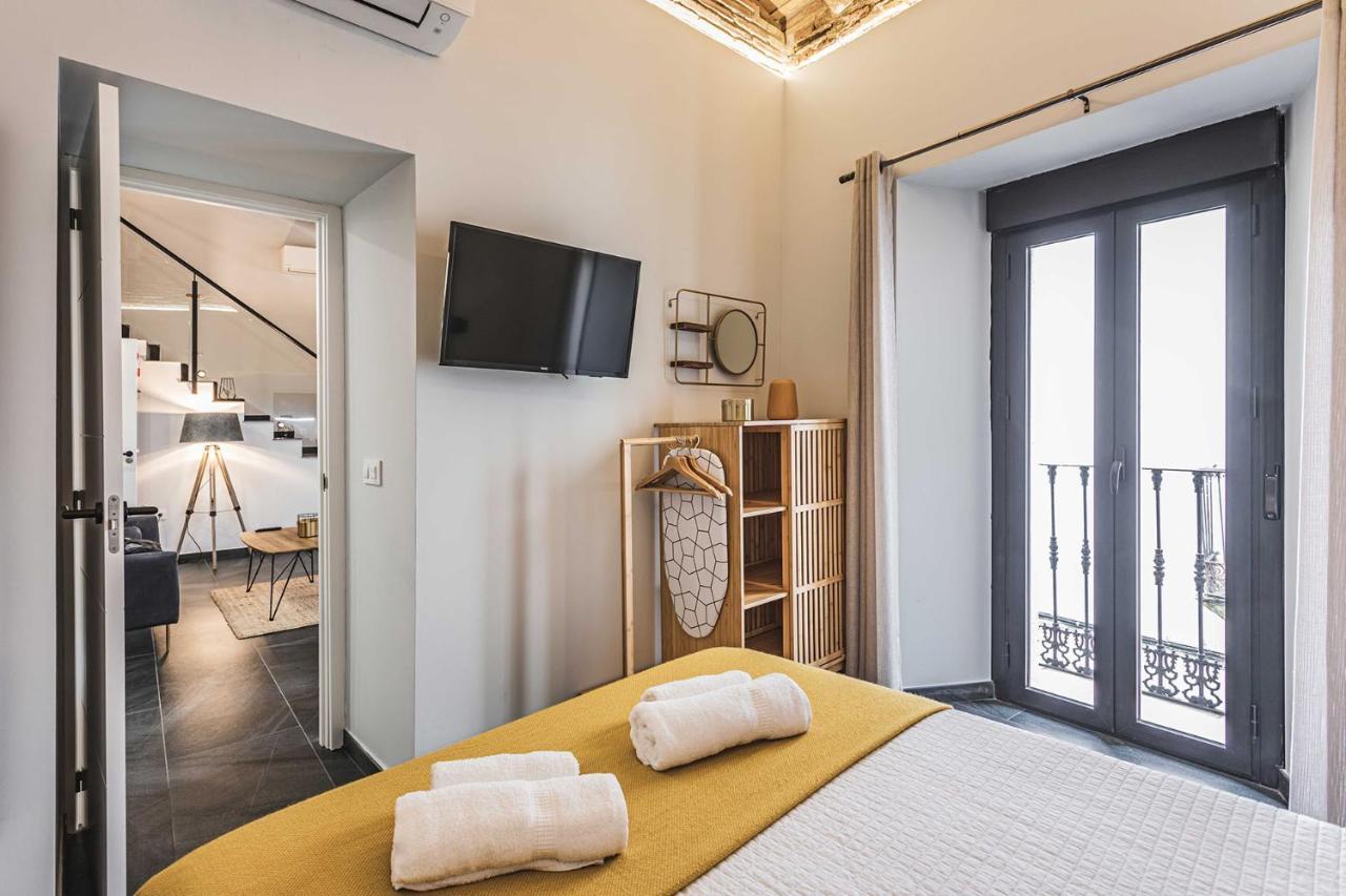 Apartamentos Caceres Central Suites Εξωτερικό φωτογραφία