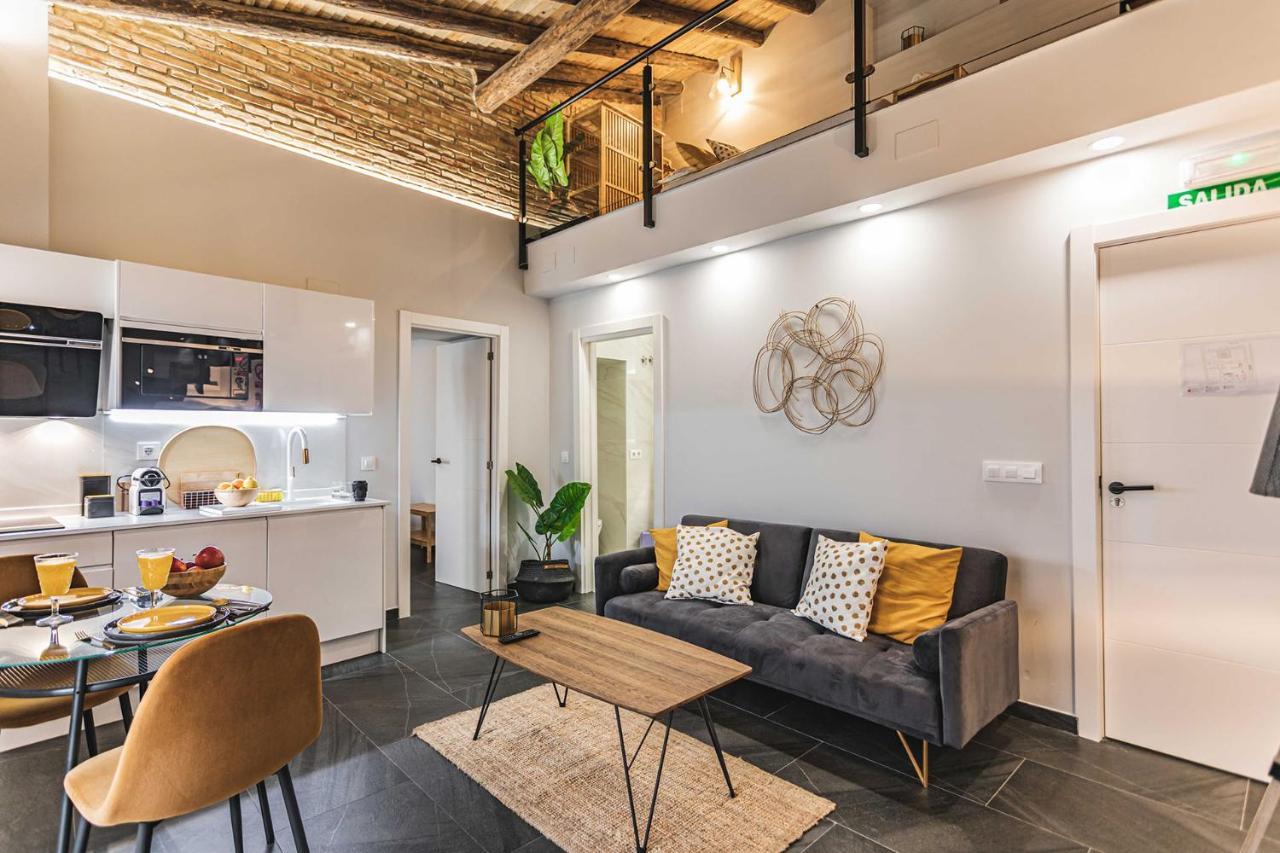 Apartamentos Caceres Central Suites Εξωτερικό φωτογραφία
