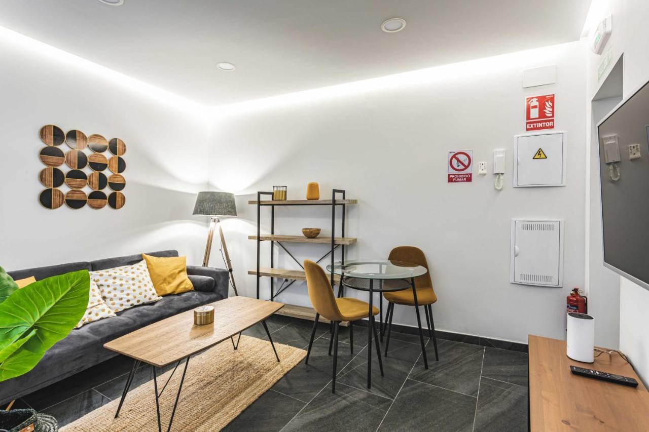 Apartamentos Caceres Central Suites Εξωτερικό φωτογραφία